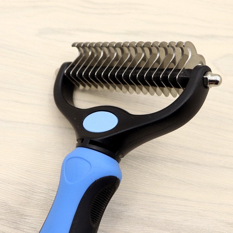 Pet Deshedding Brush