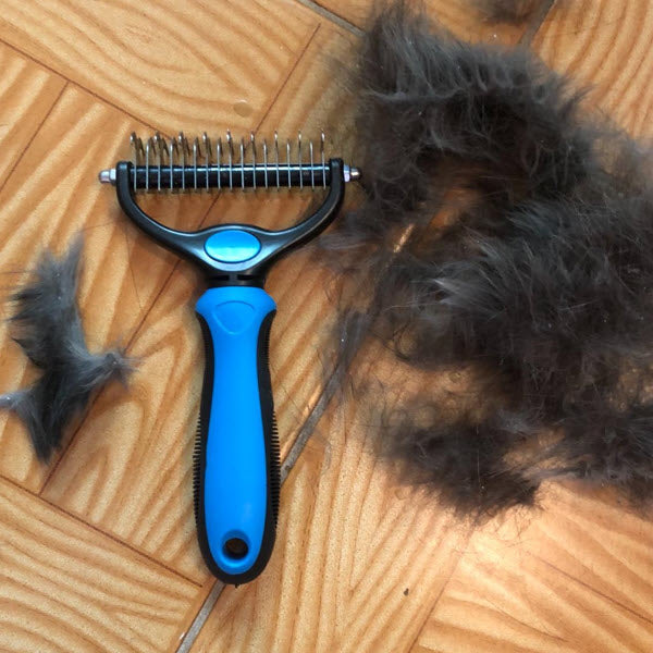 Pet Deshedding Brush